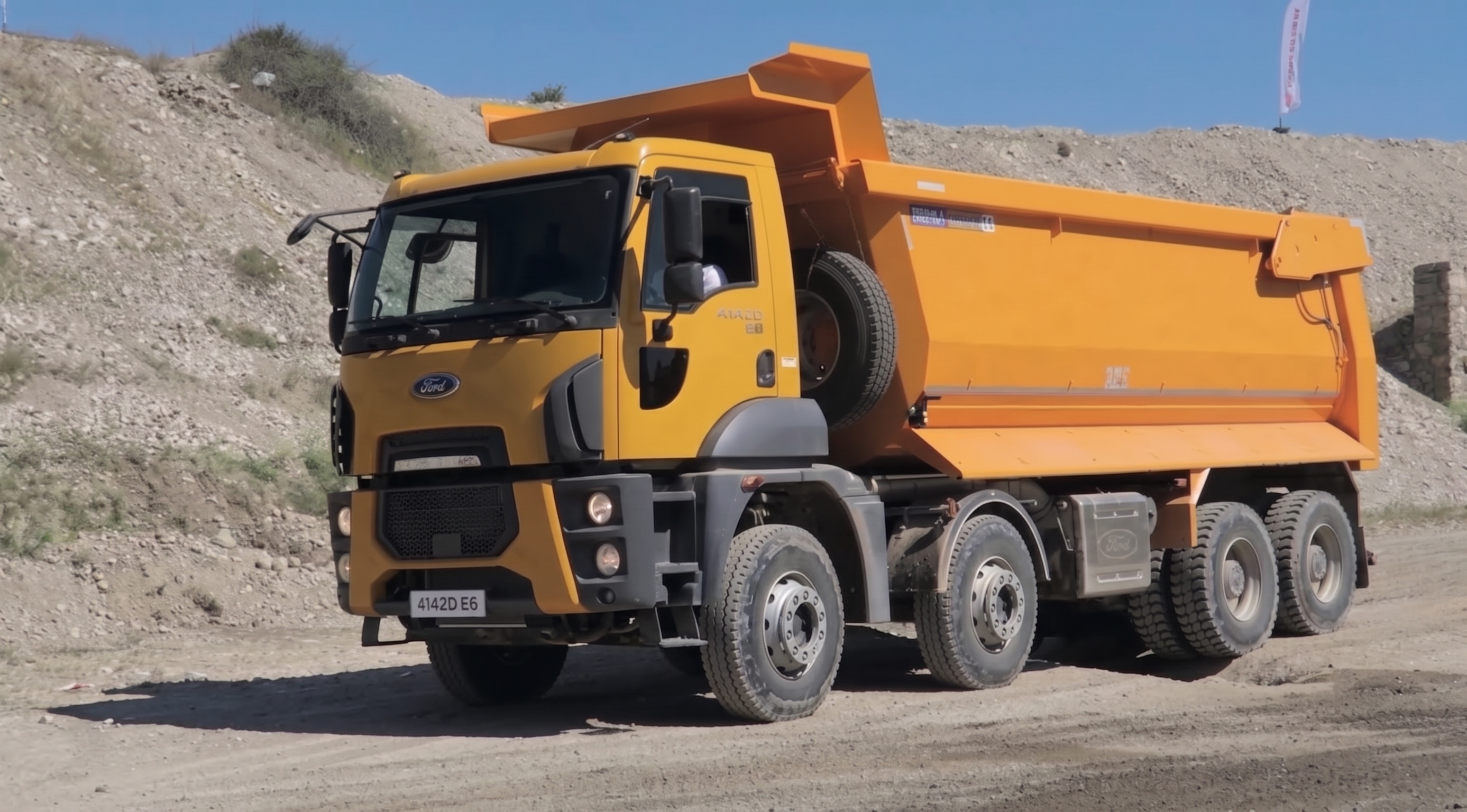 Büyütmek için tıklayın FORD KAMYON